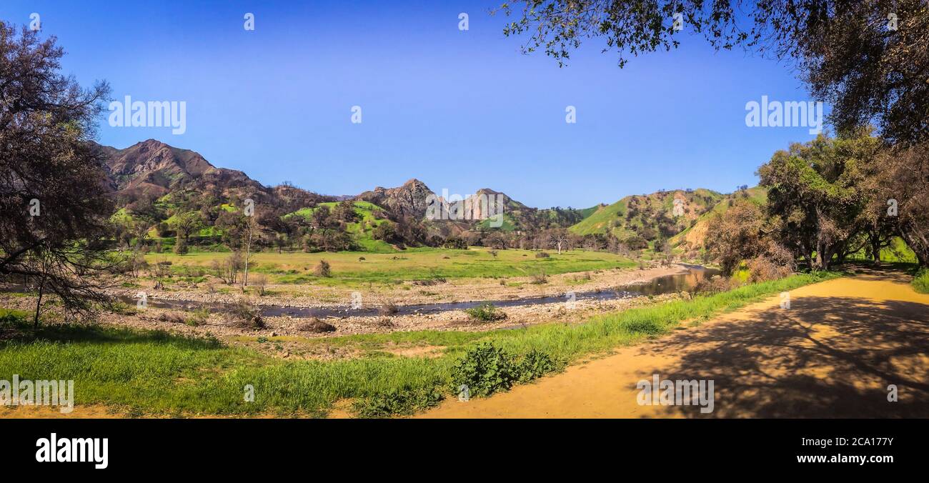 Ruisseau dans le parc national de Malibu Creek dans les montagnes de Santa Monica au printemps 2019 Banque D'Images