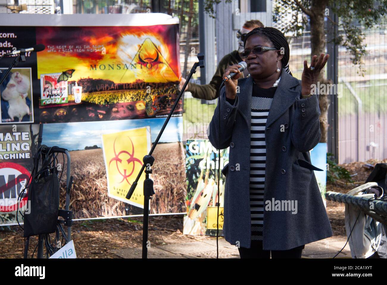 Sydney, Australie. 23 mai 2015. Photo : Alice Gleeson parle de la mort et de la mauvaise santé des membres de sa famille en Ouganda en raison de l'OGM et de la chimique Banque D'Images