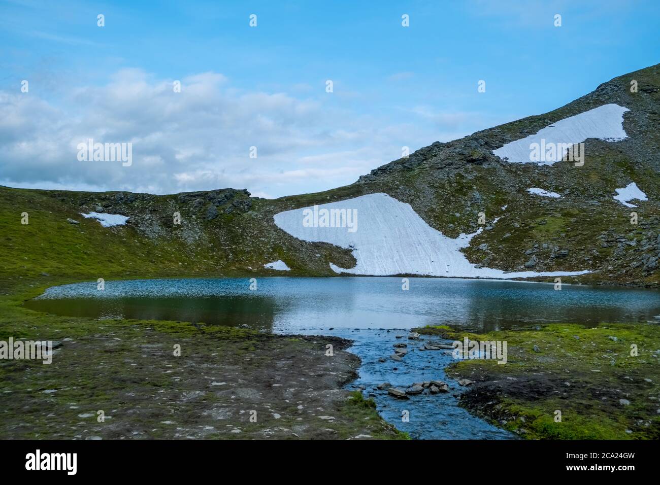 Petit lac sans nom sur les pentes de Hatch Mountain Banque D'Images