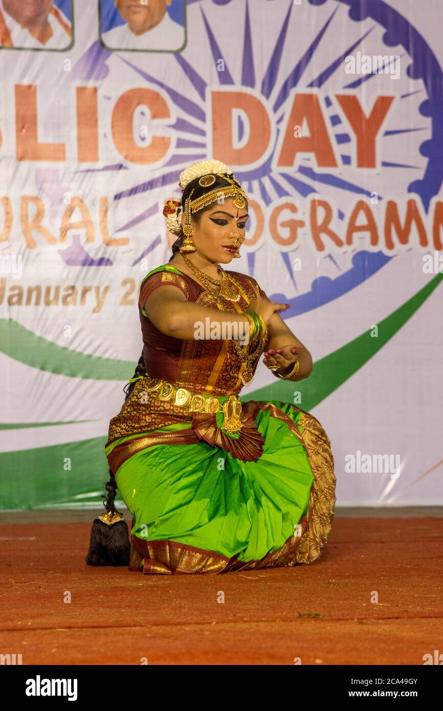 Danse folklorique indienne lors d'un festival ethnique à Jérusalem, Israël Banque D'Images