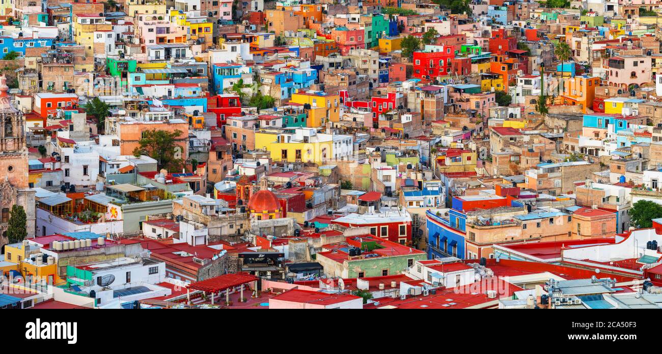 Vue sur la ville colorée de Guanajuato au Mexique Banque D'Images