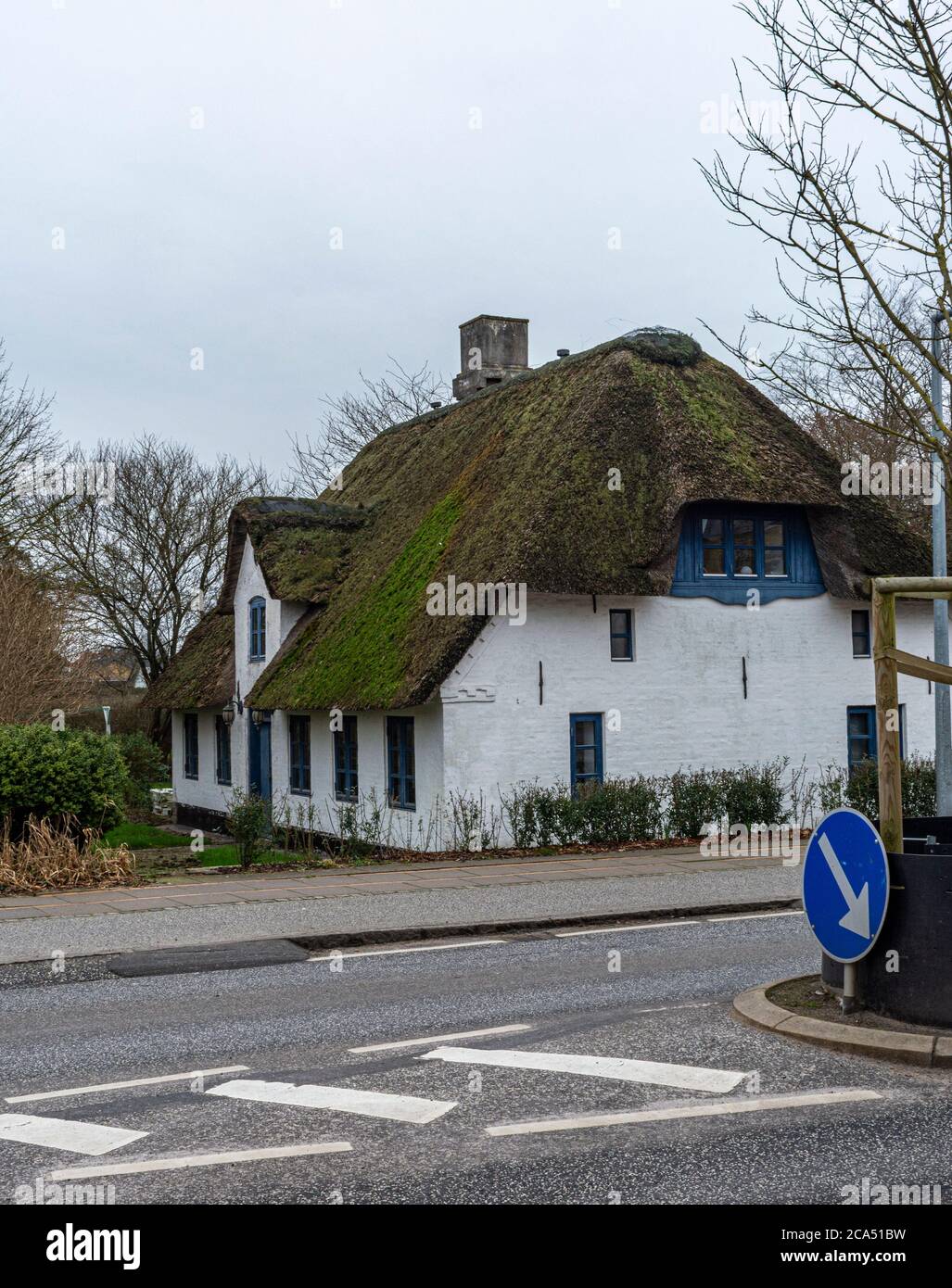 Danemark, Copenhague, 21.02.2019: Logement en centre-ville. Ancienne maison résidentielle toit de chaume Banque D'Images