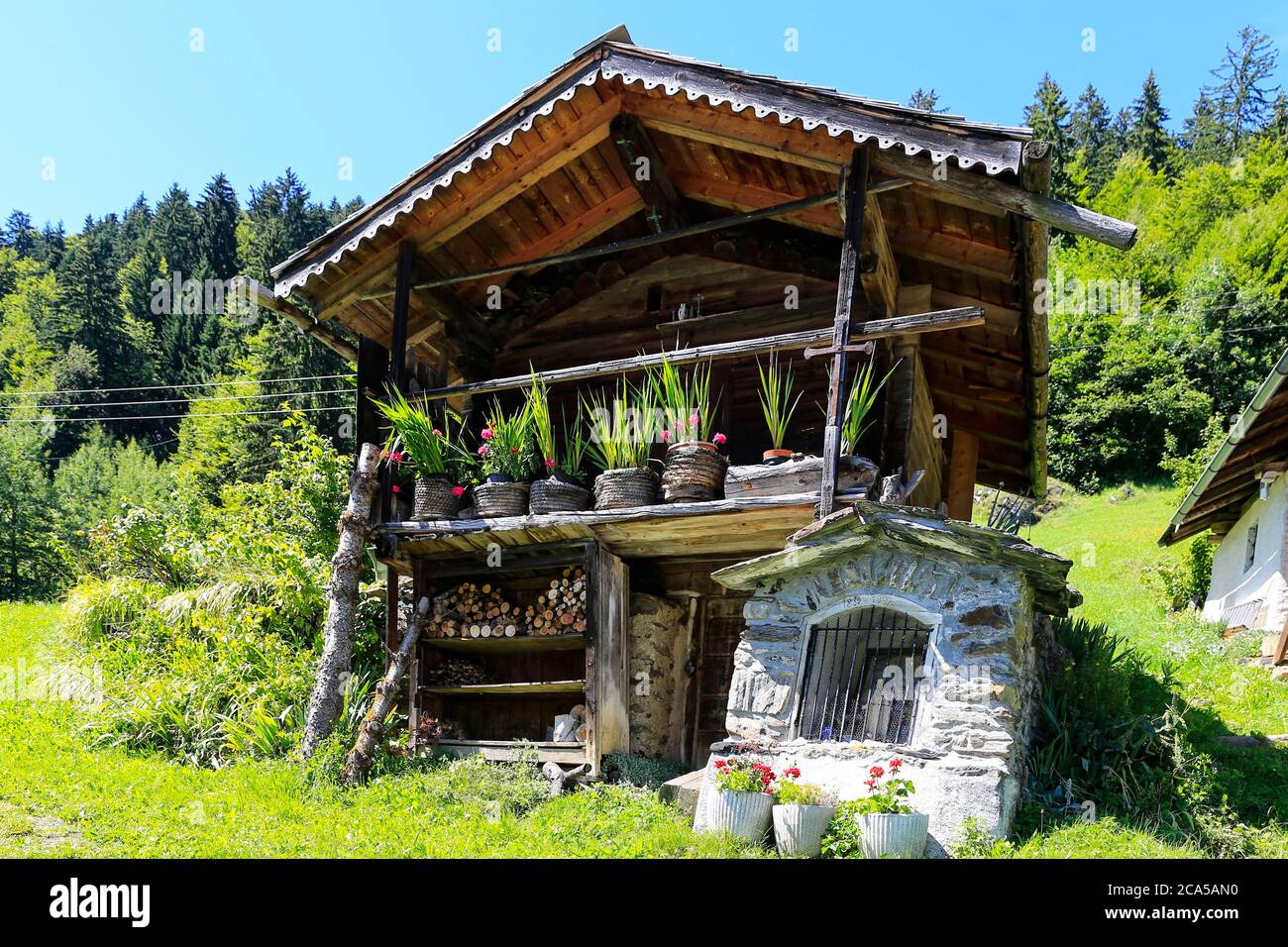 France, Savoie, Beaufortain, Hauteluce, les Saisies, façade de chalet traditionnel Banque D'Images