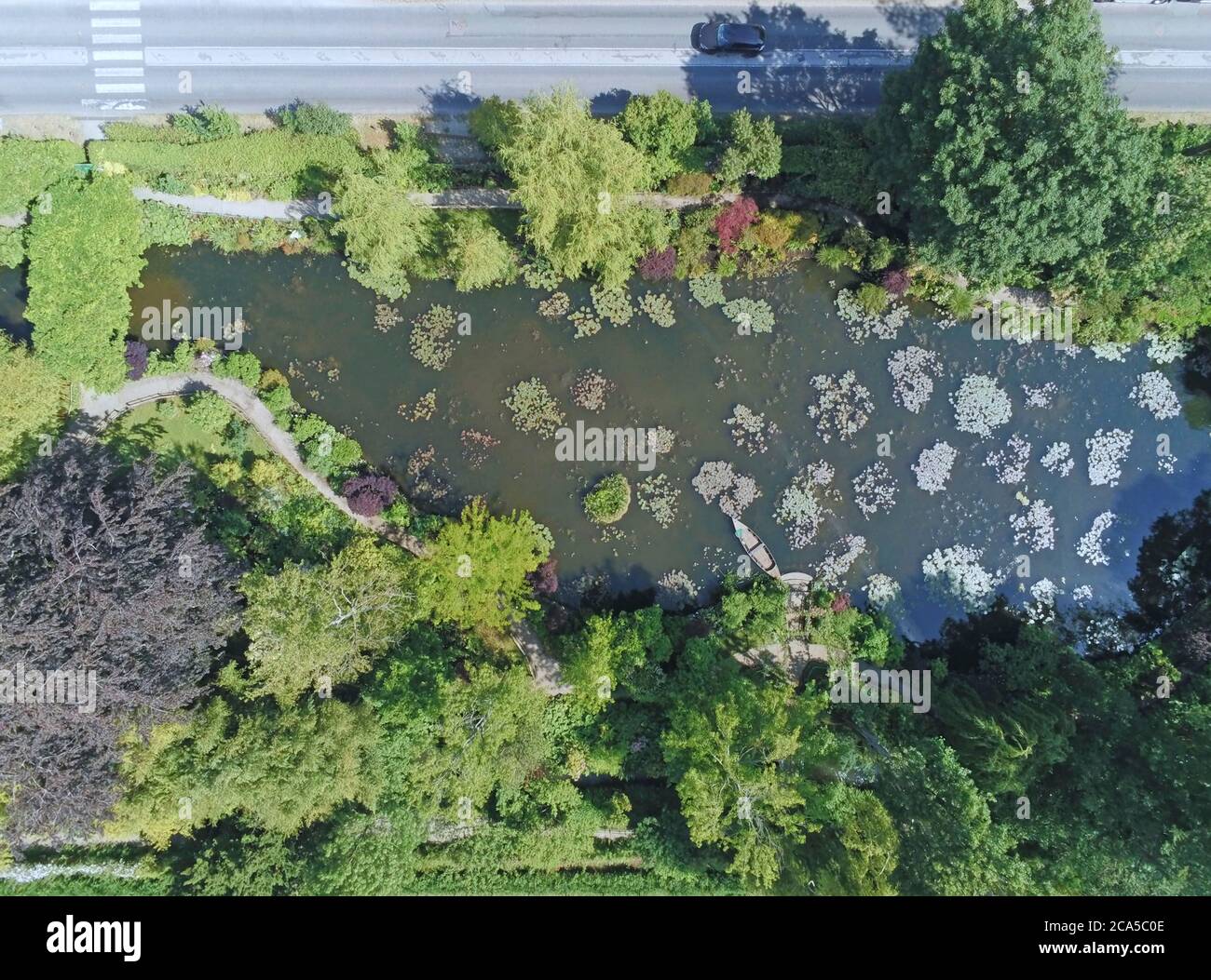 France, Eure, Giverny, jardin aquatique de Claude Monet (vue aérienne) Banque D'Images