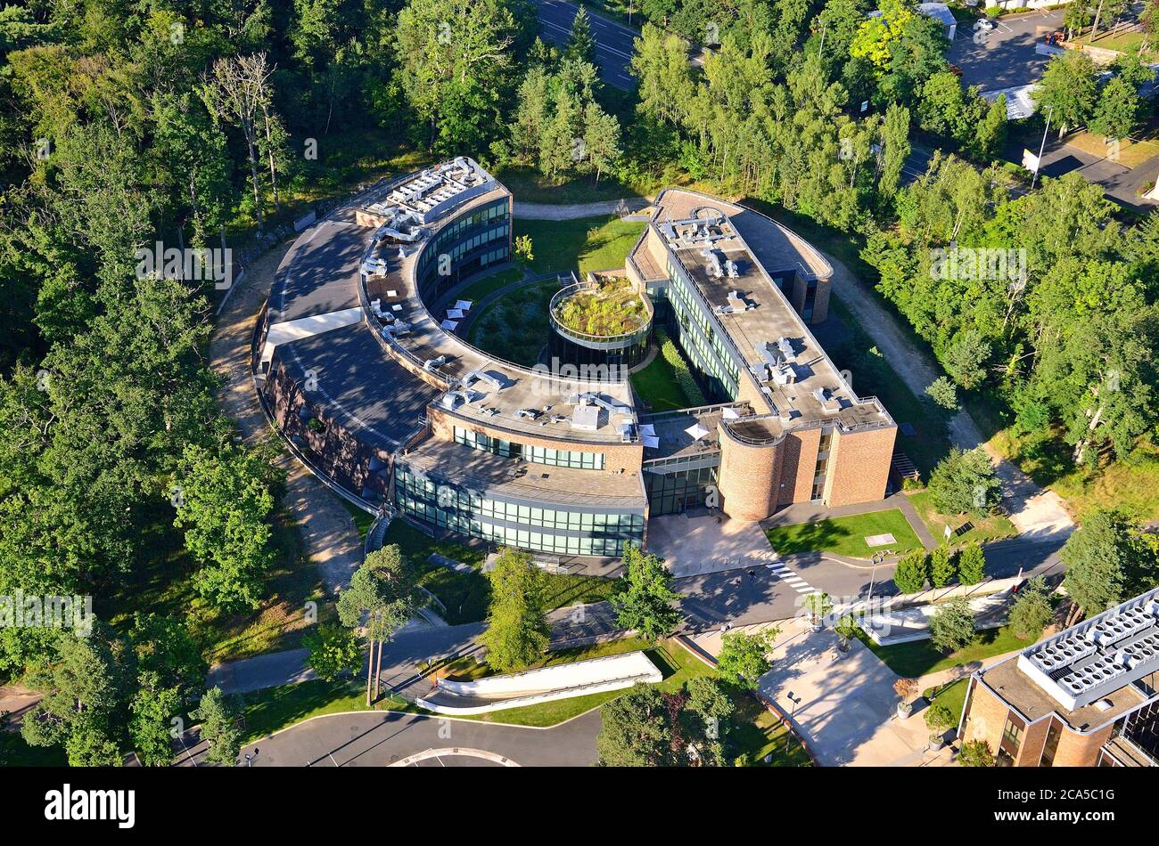 France, Seine et Marne, Fontainebleau, Campus, l'Ecole d'Affaires du monde INSEAD (vue aérienne) Banque D'Images