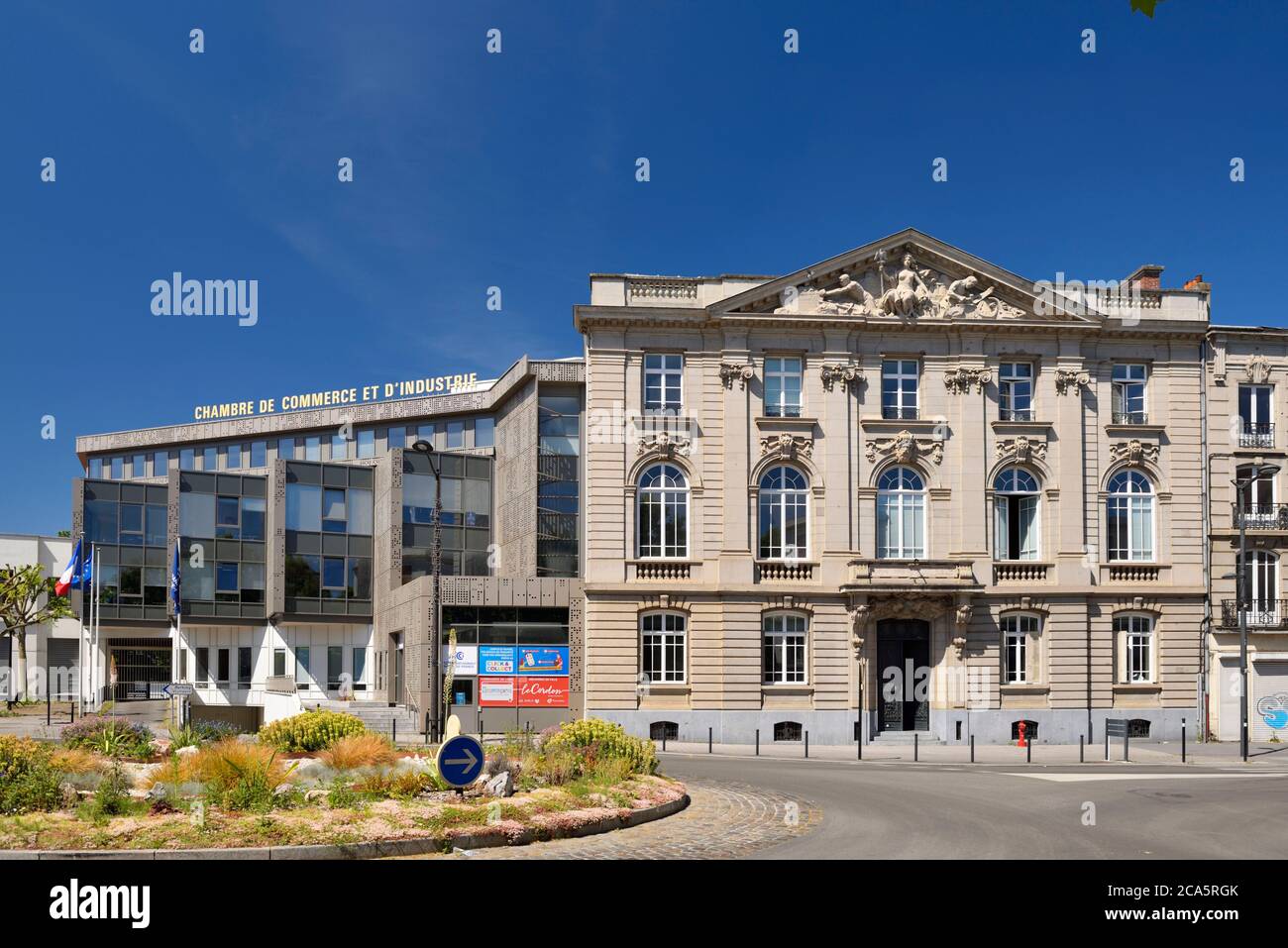 France, Nord, Valenciennes, Chambre de Commerce et d'Industrie Photo Stock  - Alamy