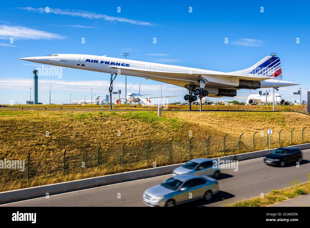 Le dernier Air France Concorde, portant le numéro d'immatriculation F-BVFF, est exposé à l'aéroport Paris-Charles de Gaulle depuis 2005. Banque D'Images