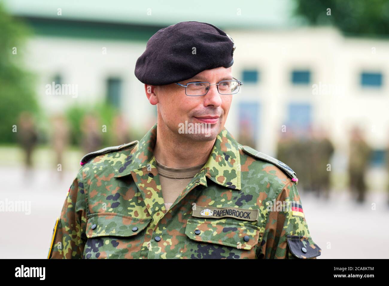 2020 08 04. Lituanie, Rukla. Le changement de commandement au sein de l'OTAN a renforcé la présence avancée Bataillon Battle GroupLithuanie. LT col Peer Papenbroock (allemand Banque D'Images