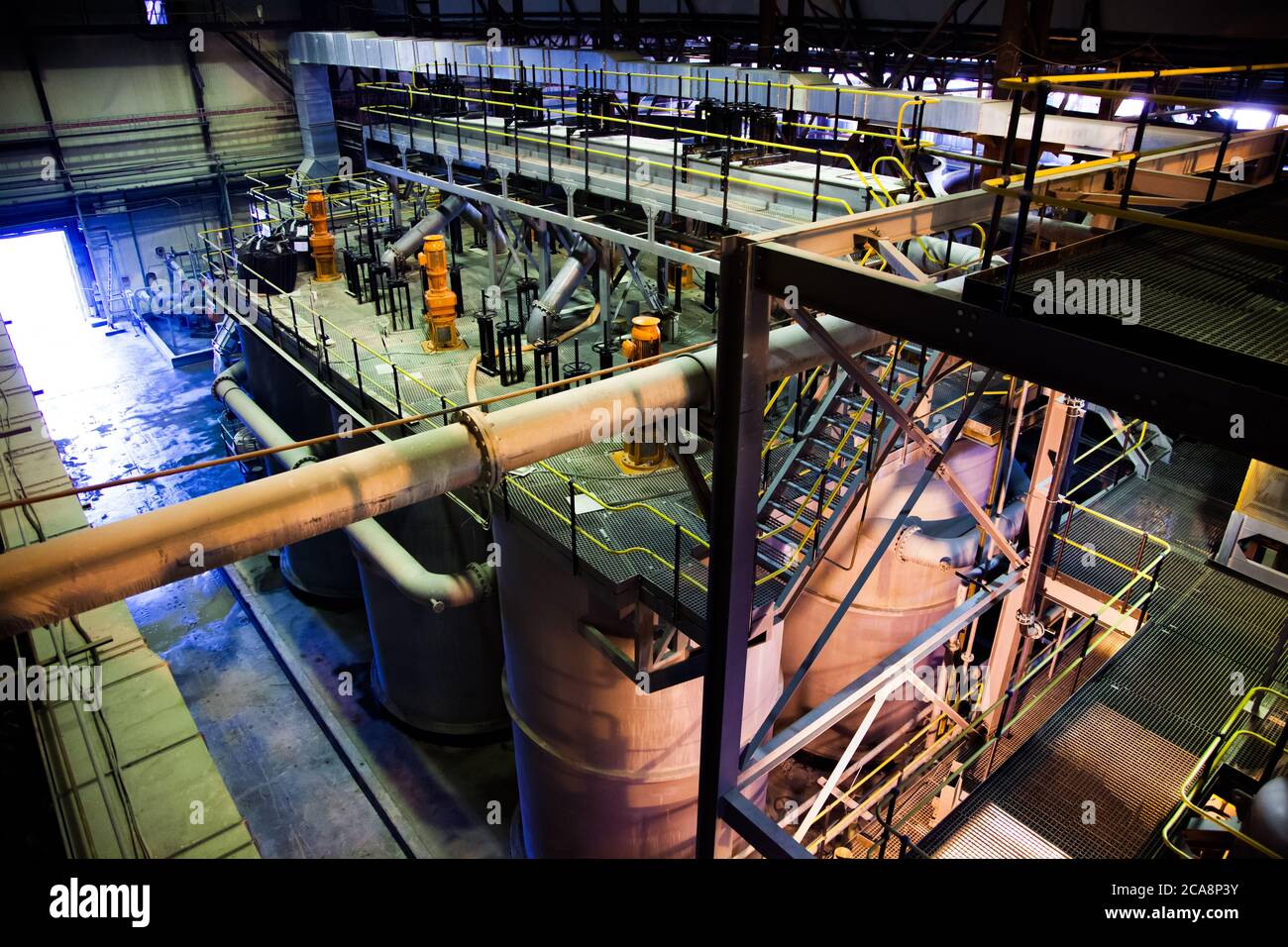 Akbakay/Kazakhstan - avril 23 2012 : station de pompage de l'usine d'extraction et de traitement de l'or. Industrie et production de l'or. Entreprise Altynalmas. Banque D'Images