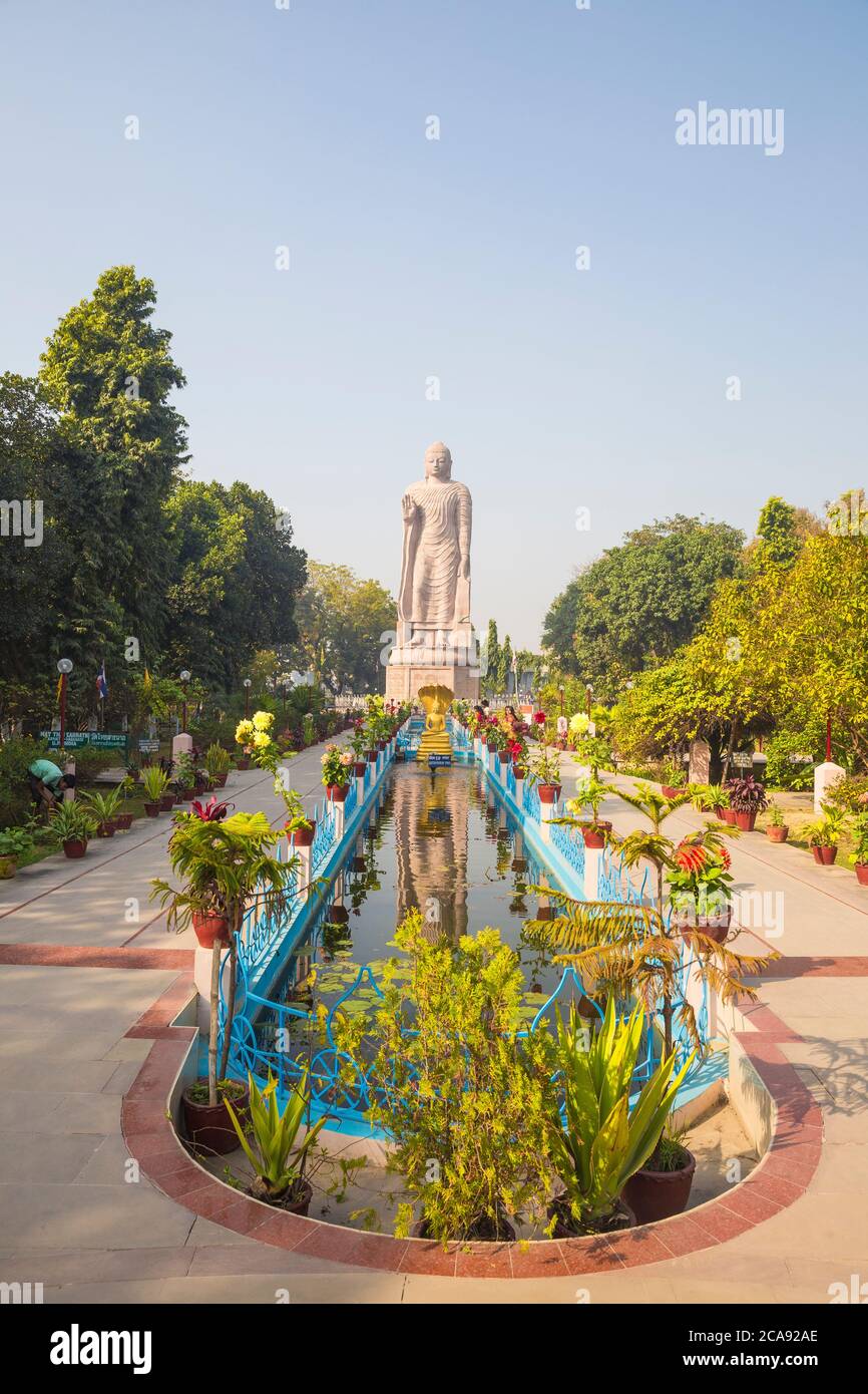 Temple et monastère thaïlandais, Sarnath, Uttar Pradesh, Inde, Asie Banque D'Images