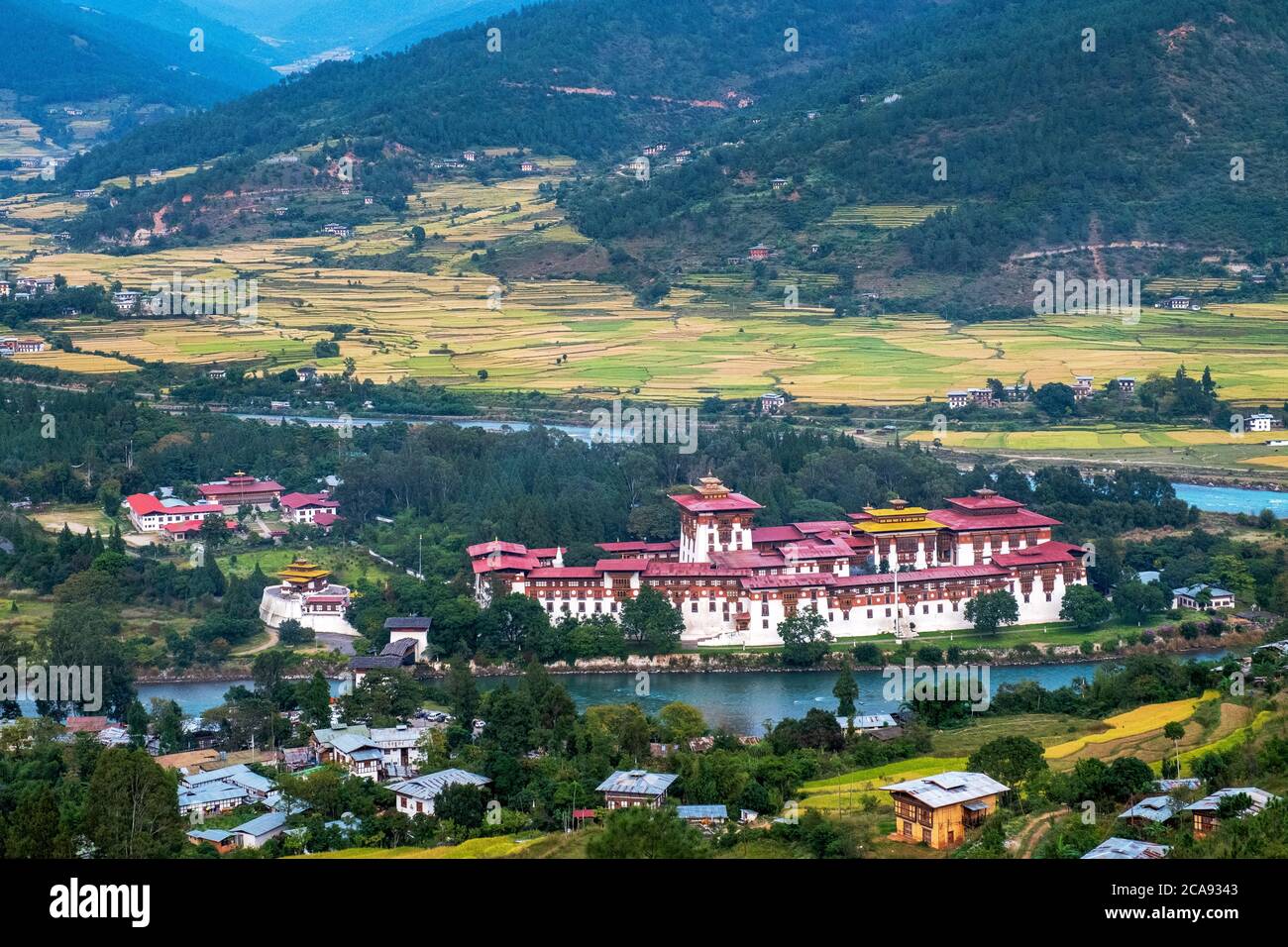 Punakha Dzong, le deuxième plus grand et le deuxième plus ancien dzong au Bhoutan, Punakha, Bhoutan, Asie Banque D'Images