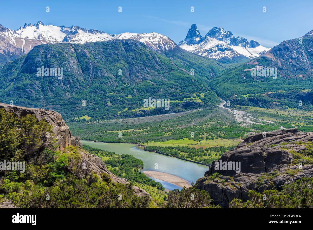 Chaîne de montagnes Castillo et vallée de la rivière Ibanez vue, la route panaméricaine, la région d'Aysen, Patagonia, Chili, Amérique du Sud Banque D'Images