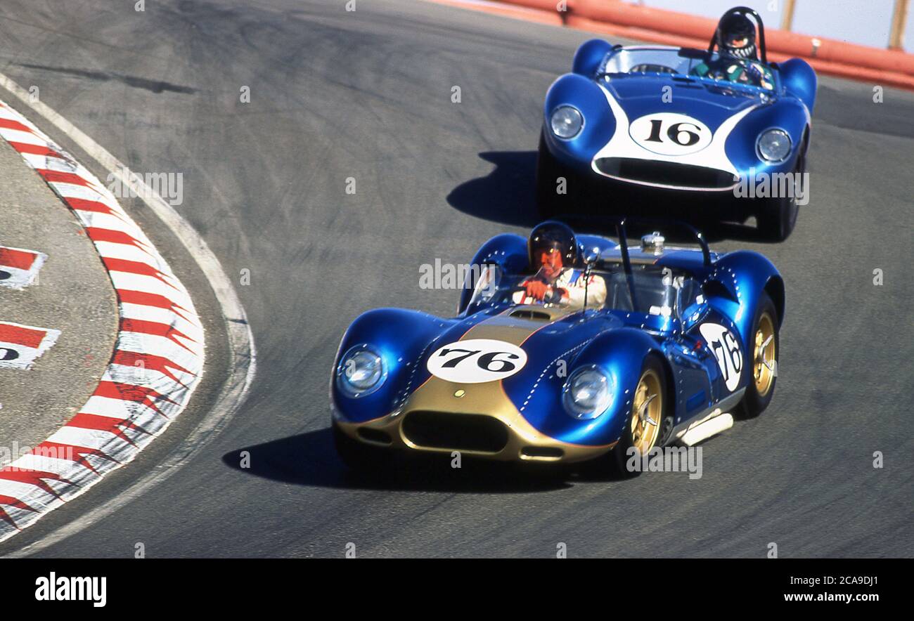 Lister jajuar dirige la voiture de sport Scarab lors des courses automobiles historiques de Monterey 1990 à Laguna Seca California USA Banque D'Images