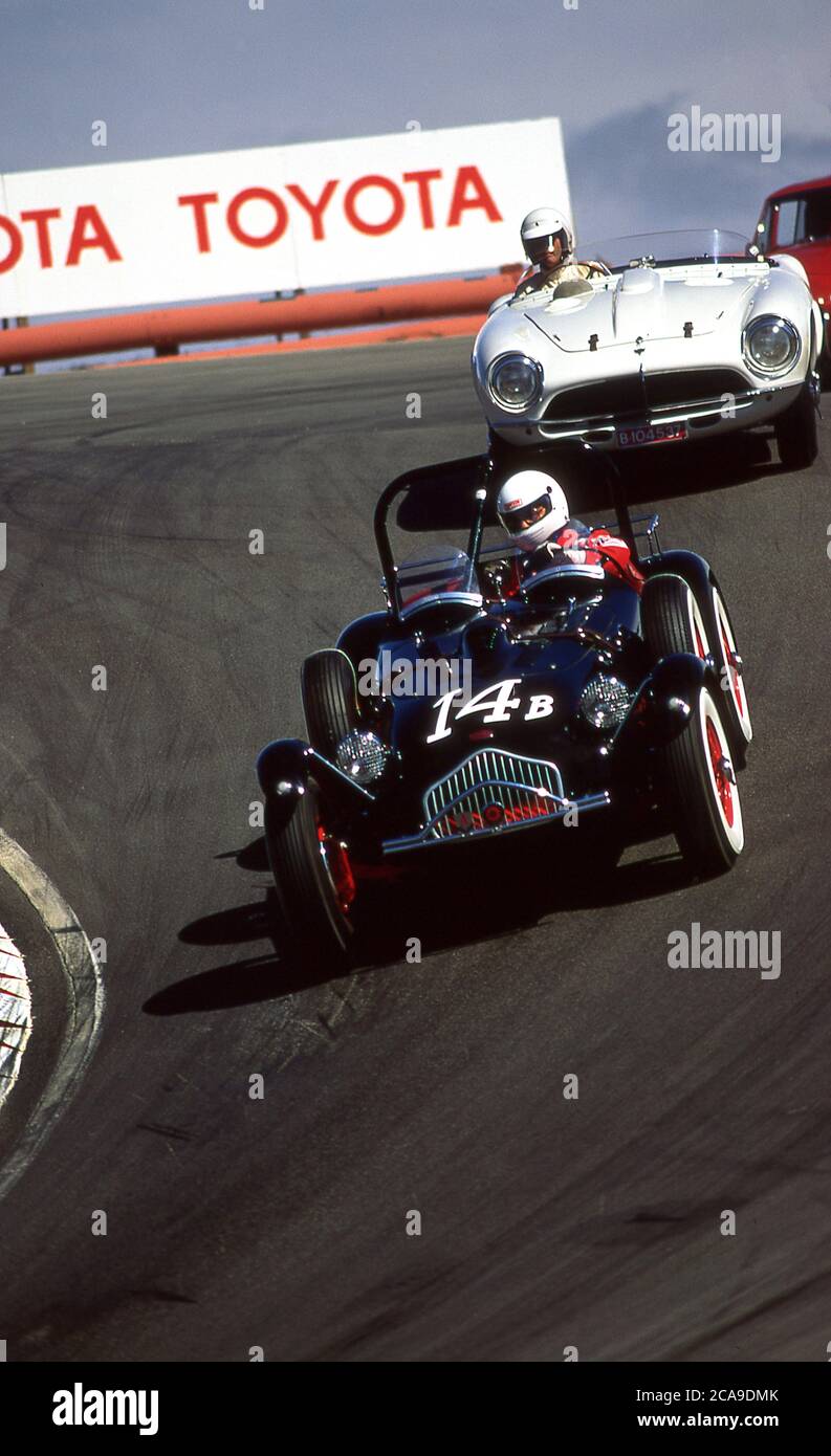 Allard J2 aux courses automobiles historiques de Monterey en 1990 à Laguna Seca California USA Banque D'Images