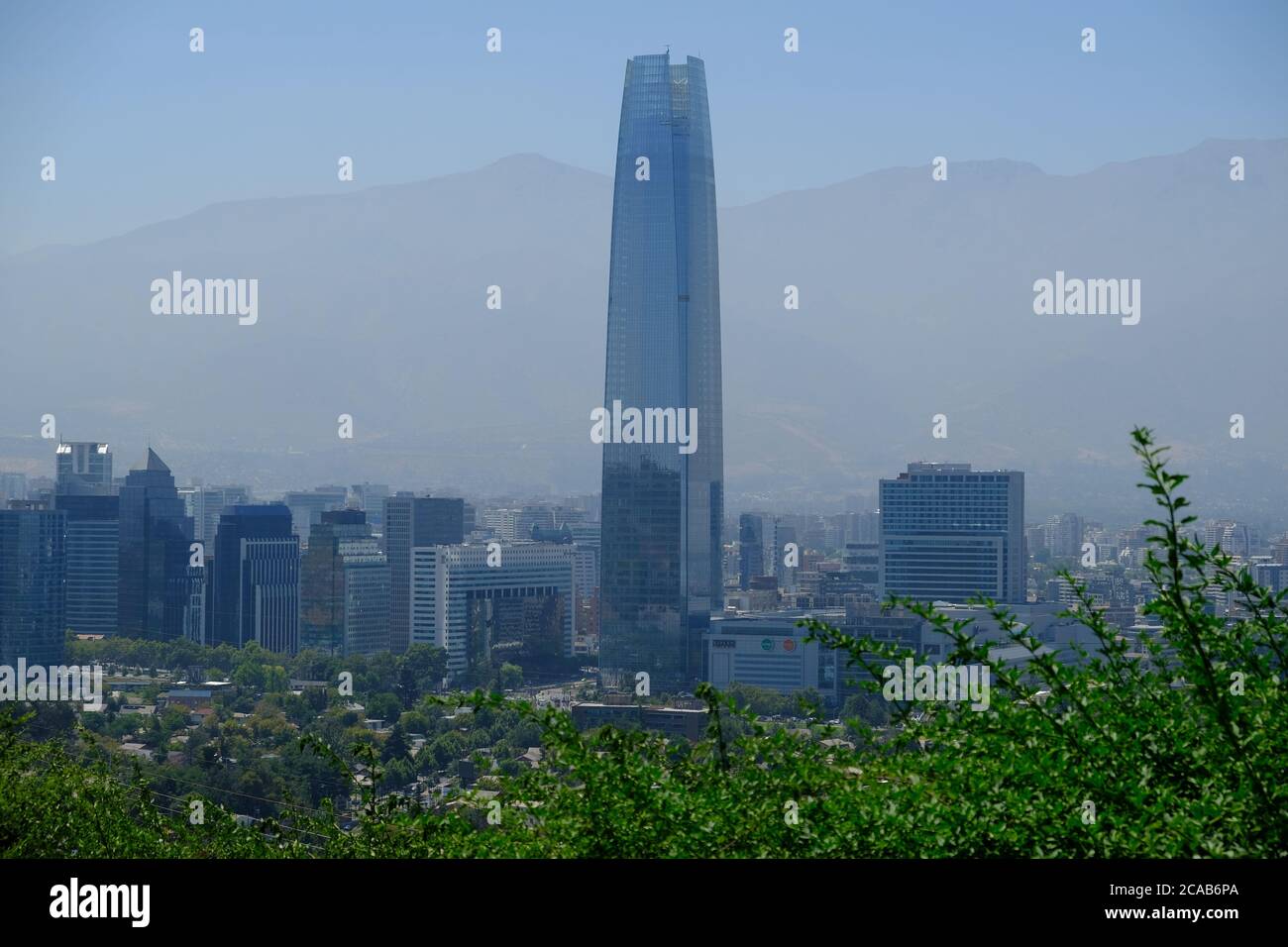 Chili Santiago - vue de San Cristobal Hill à Sky Costanera Banque D'Images
