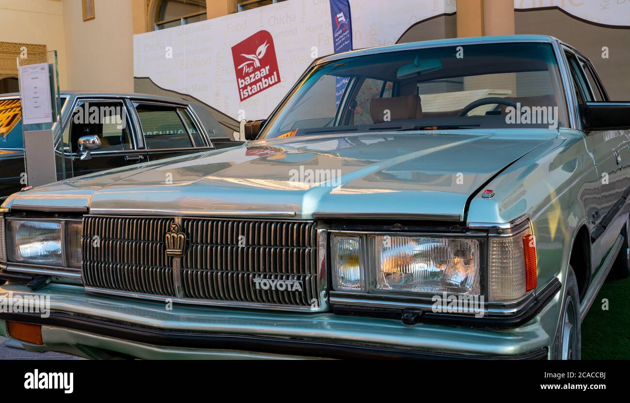 Doha, Qatar: 4 Mars 2020:1983 toyota Crown voiture classique Banque D'Images