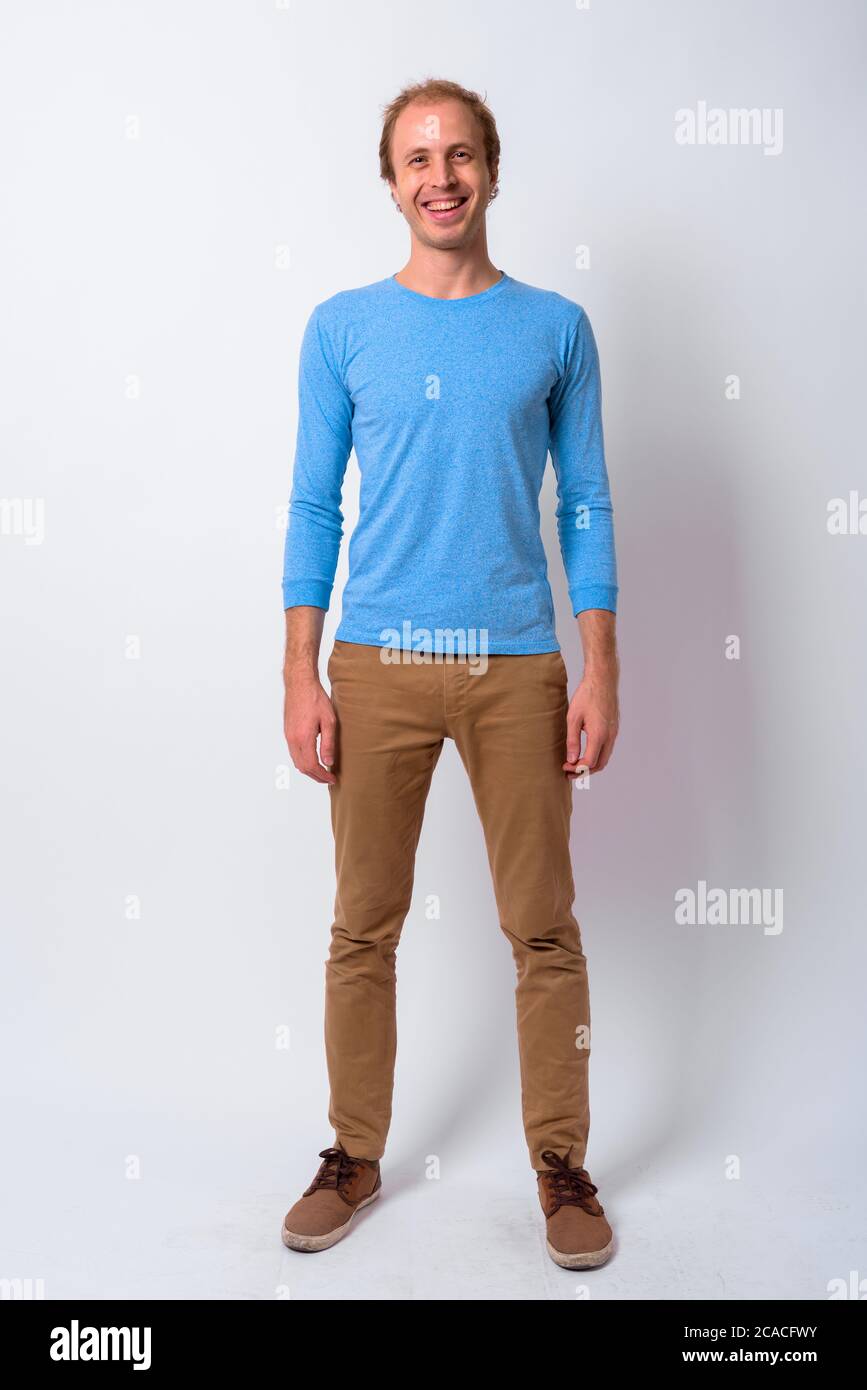 Portrait d'un homme heureux aux cheveux blonds Banque D'Images