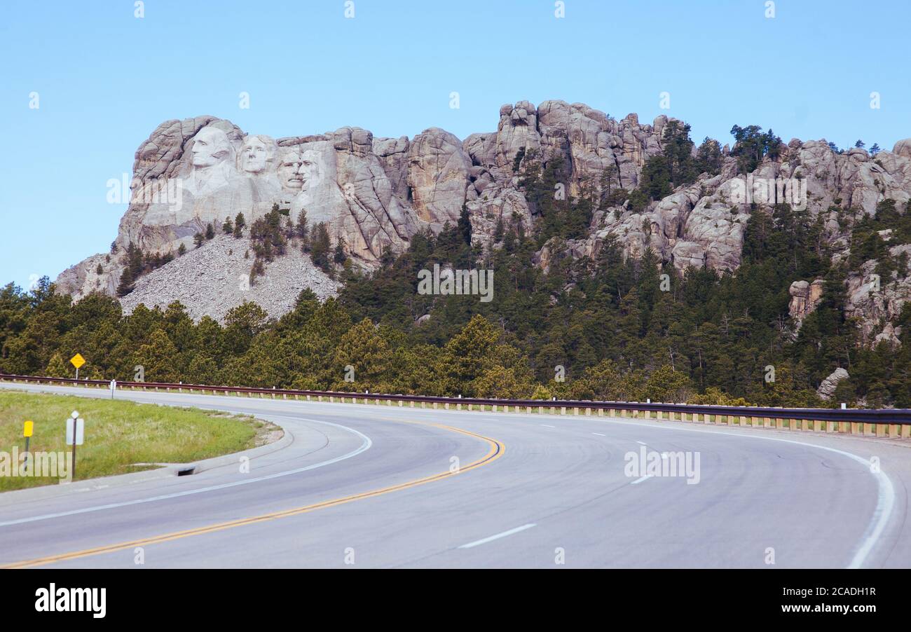 Mt. Rushmore et Iron Mountain Road Banque D'Images