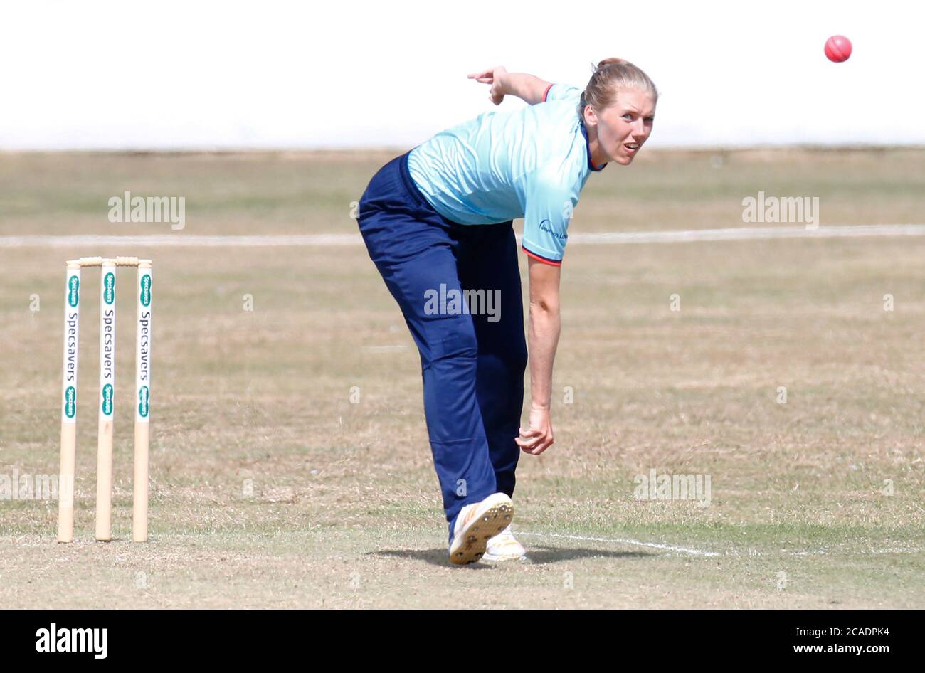 MAIDSTONE, Royaume-Uni, AOÛT 06: Essex Women's Kelly Castle pendant le championnat féminin de Londres entre Kent Women CCC et Essex Women au Mote Cricket Club, Maidstone le 06 août 2020 crédit: Action Foto Sport/Alay Live News Banque D'Images