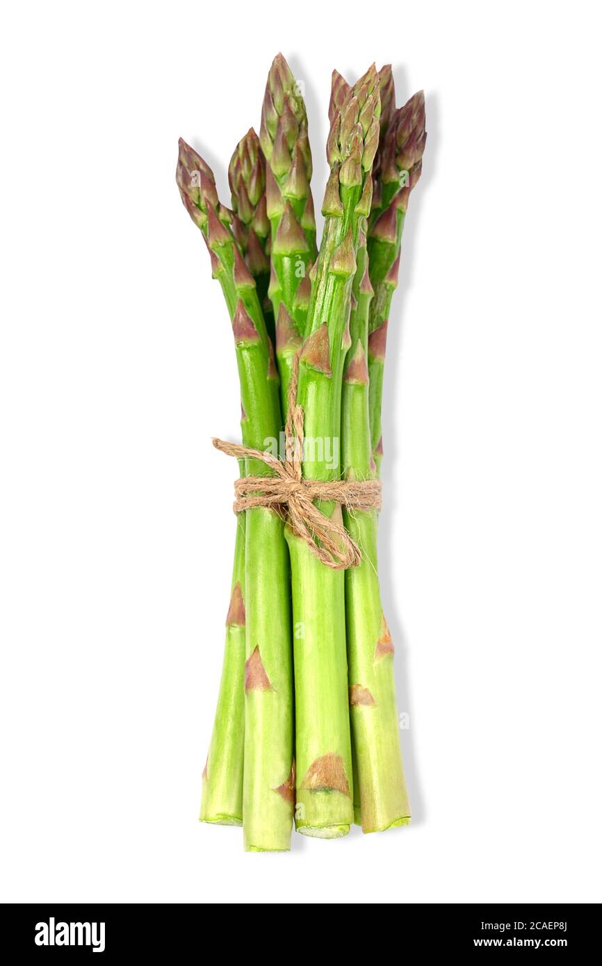 Les asperges vertes fraîches bunch isolated on white Banque D'Images