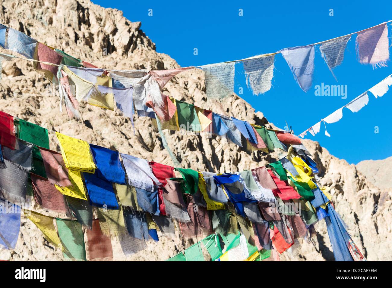 Ladakh, Inde - Tibétain, drapeau de prière au monastère de Turtuk (Turtuk Gompa) au village de Turtuk à Ladakh, Jammu et Cachemire, Inde. Banque D'Images Ladakh, Inde - Tibétain, drapeau de prière au monastère de Turtuk (Turtuk Gompa) au village de Turtuk à Ladakh, Jammu et Cachemire, Inde. Banque D'Images