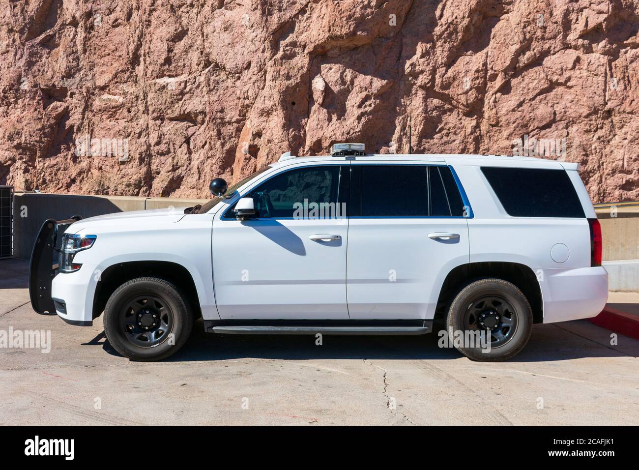 Vue latérale du vus de Chevrolet modèle de base blanc véhicule du gouvernement américain avec pare-chocs - Las Vegas, Nevada, États-Unis - 2020 Banque D'Images