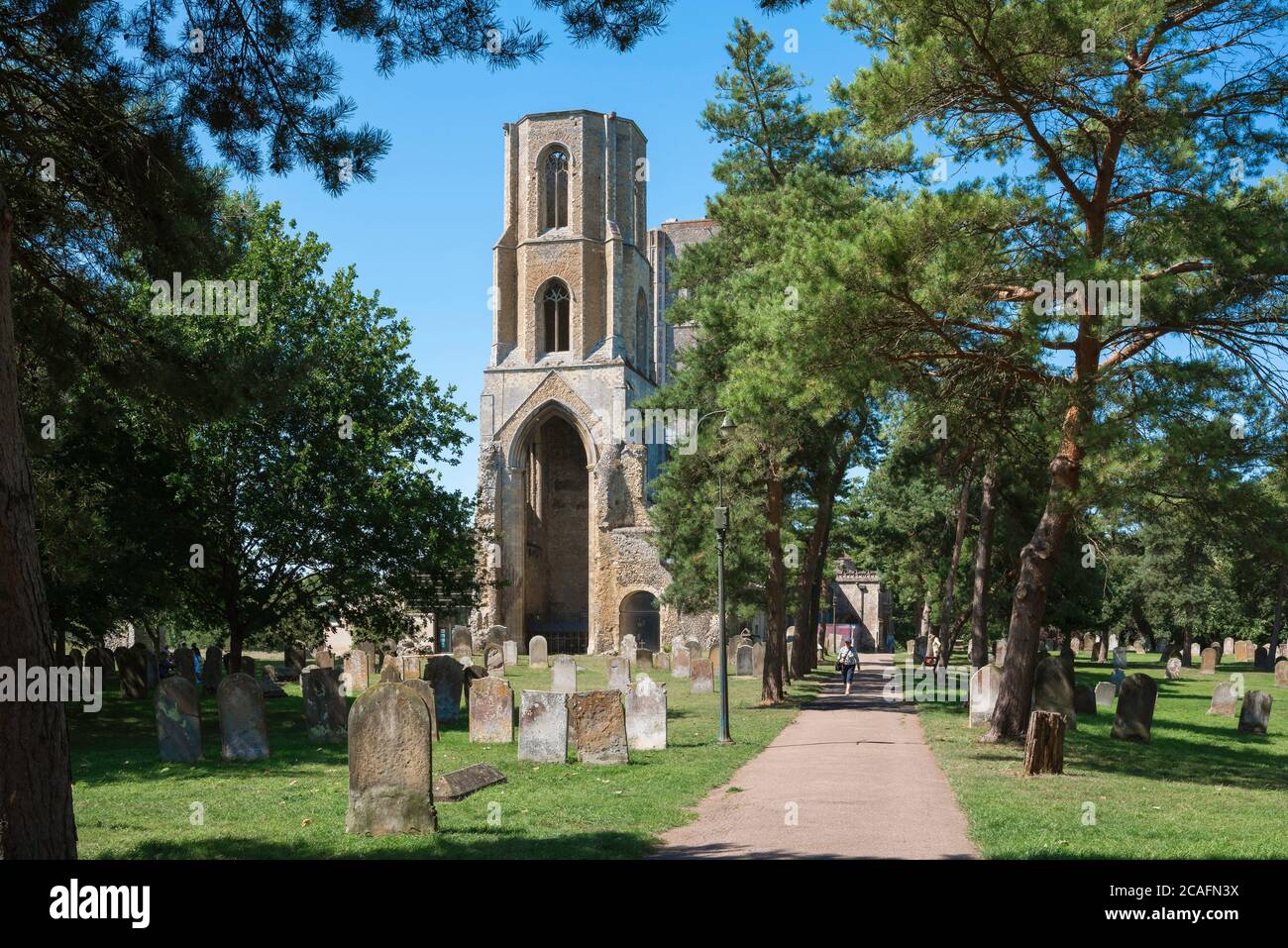 Abbaye de Wymondham, vue en été de l'abbaye de Wymondham (fondée en 1107) dans la ville de marché de Wymondham, Norfolk, East Anglia, Royaume-Uni Banque D'Images