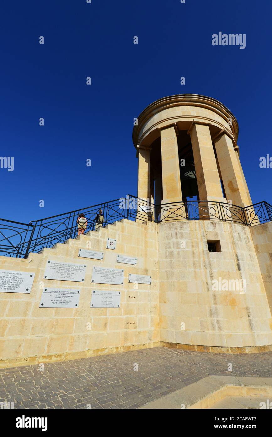 Le Siege Bell War Memorial à la Valette, Malte. Banque D'Images