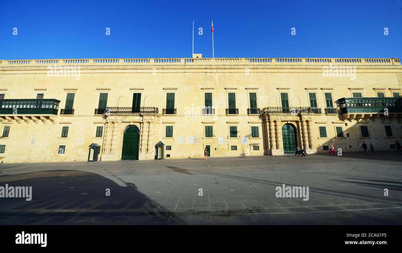 Le palais des grands maîtres ( comprend le palais des présidents ) à la Valette, Malte. Banque D'Images