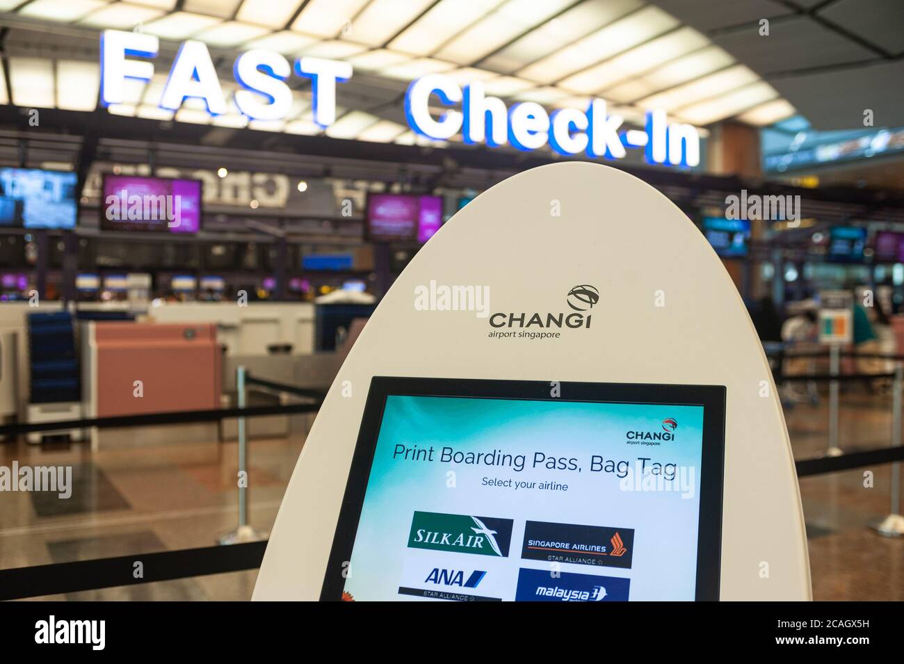 31.01.2020, Singapour, Singapour - zone d'enregistrement rapide avec machines d'enregistrement électroniques dans le terminal 2 de l'aéroport international de Changi, quelques semaines plus tard Banque D'Images
