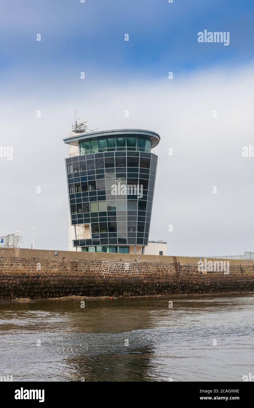 ABERDEEN, ÉCOSSE - 2016 MARS 17. Aberdeen Harbour Marine Operations Centre. Banque D'Images