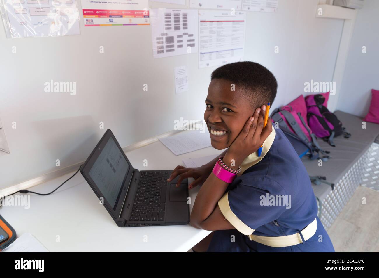 17.10.2018, Johannesburg, Gauteng, Afrique du Sud - la garde d'enfants pour les familles socialement défavorisées dans une institution du projet de Ministy de Diaconia AIDS Banque D'Images