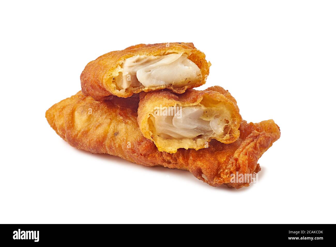 Morceaux croustillants de poisson frite sur blanc Banque D'Images