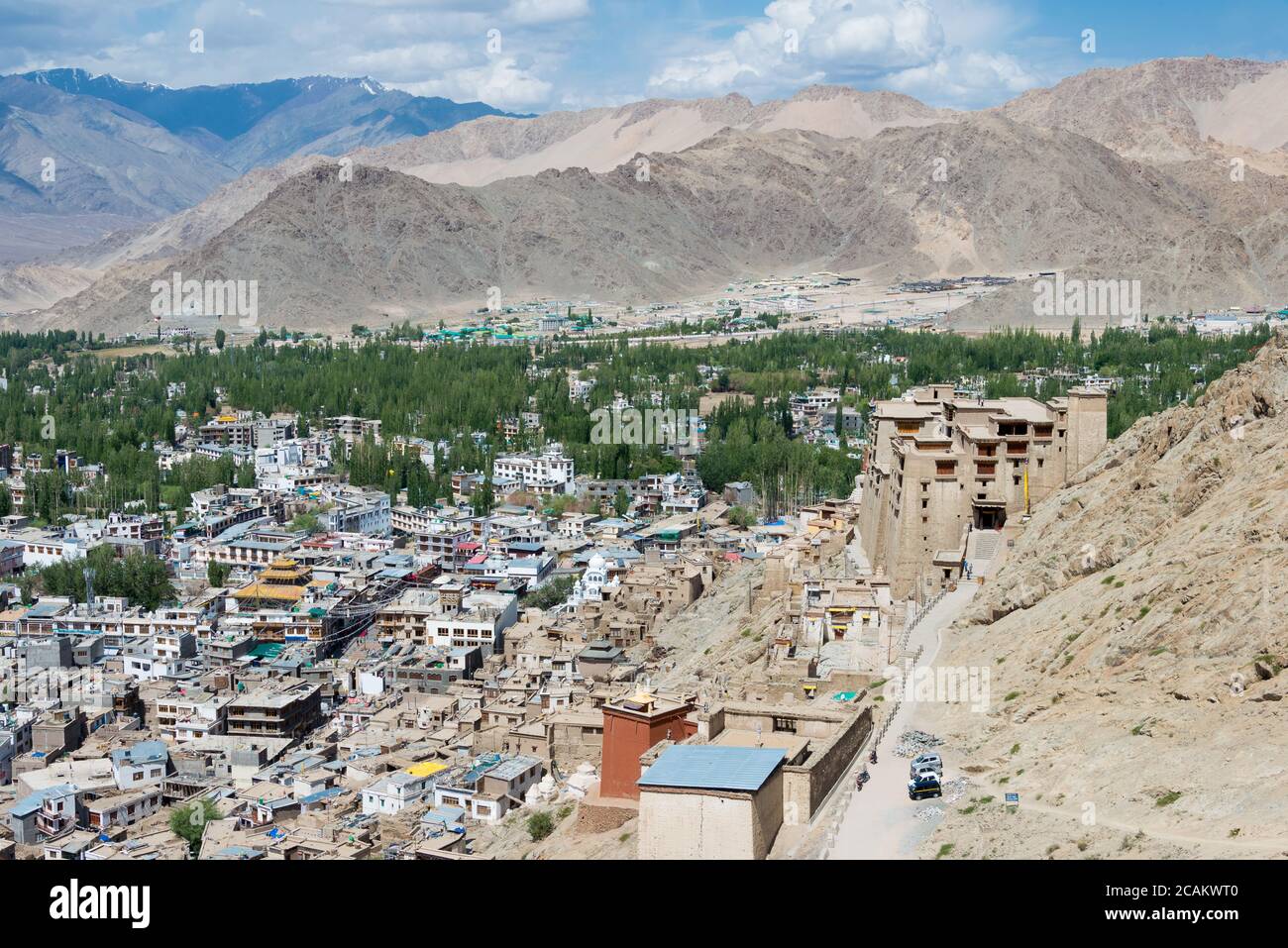 Ladakh, Inde - Leh vue sur la ville depuis le monastère de Namgyal Tsemo (Namgyal Tsemo Gompa) à Leh, Ladakh, Jammu-et-Cachemire, Inde. Banque D'Images