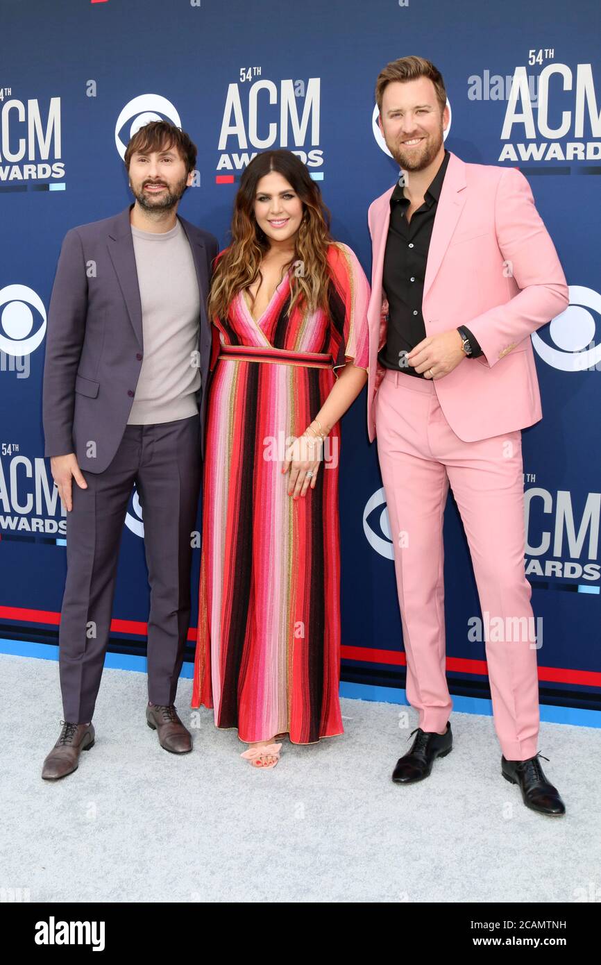 LAS VEGAS - 7 avril : Dave Haywood, Hillary Scott, Charles Kelley au 54ème Academy of Country Music Awards à la MGM Grand Garden Arena le 7 avril 2019 à Las Vegas, Nevada Banque D'Images