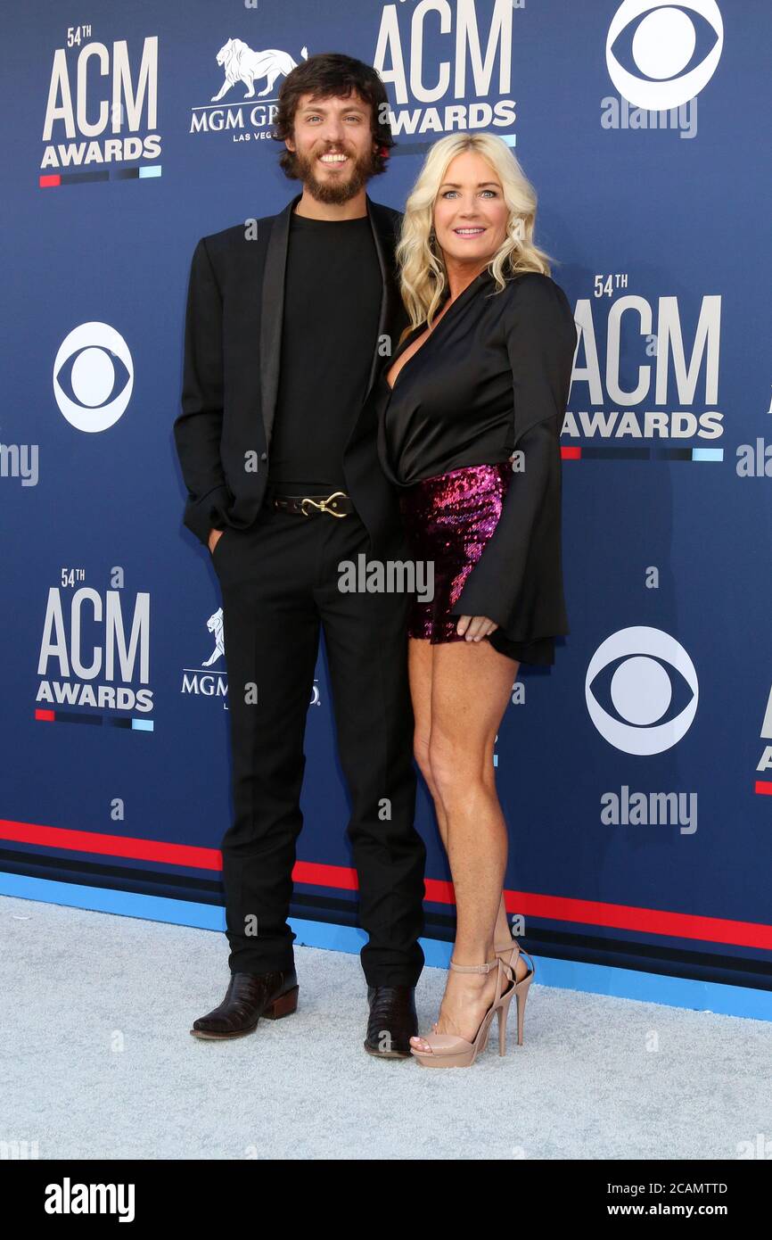 LAS VEGAS - 7 avril : Chris Janson, Kelly Lynn à la 54ème Academy of Country Music Awards au MGM Grand Garden Arena le 7 avril 2019 à Las Vegas, Nevada Banque D'Images