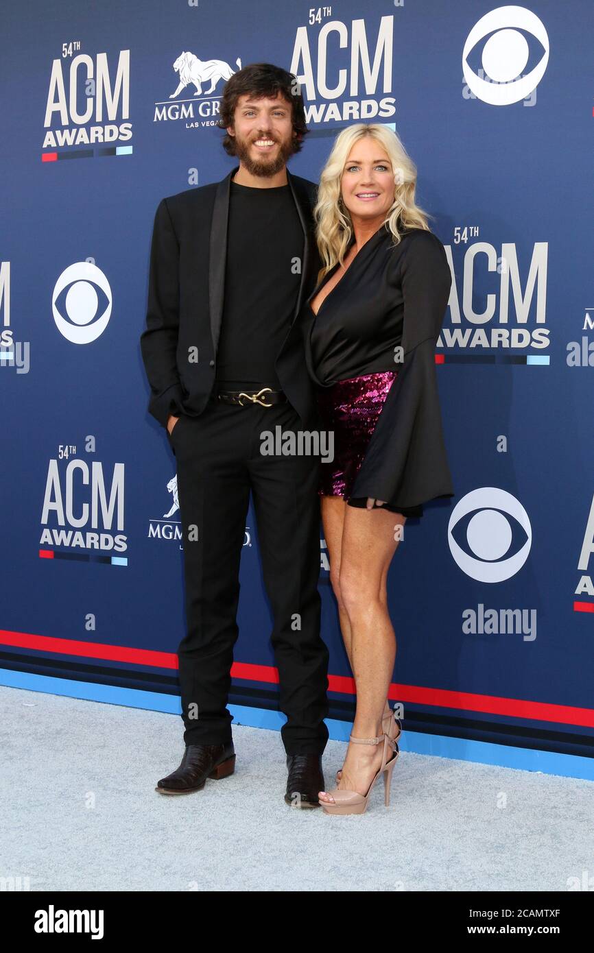 LAS VEGAS - 7 avril : Chris Janson, Kelly Lynn à la 54ème Academy of Country Music Awards au MGM Grand Garden Arena le 7 avril 2019 à Las Vegas, Nevada Banque D'Images