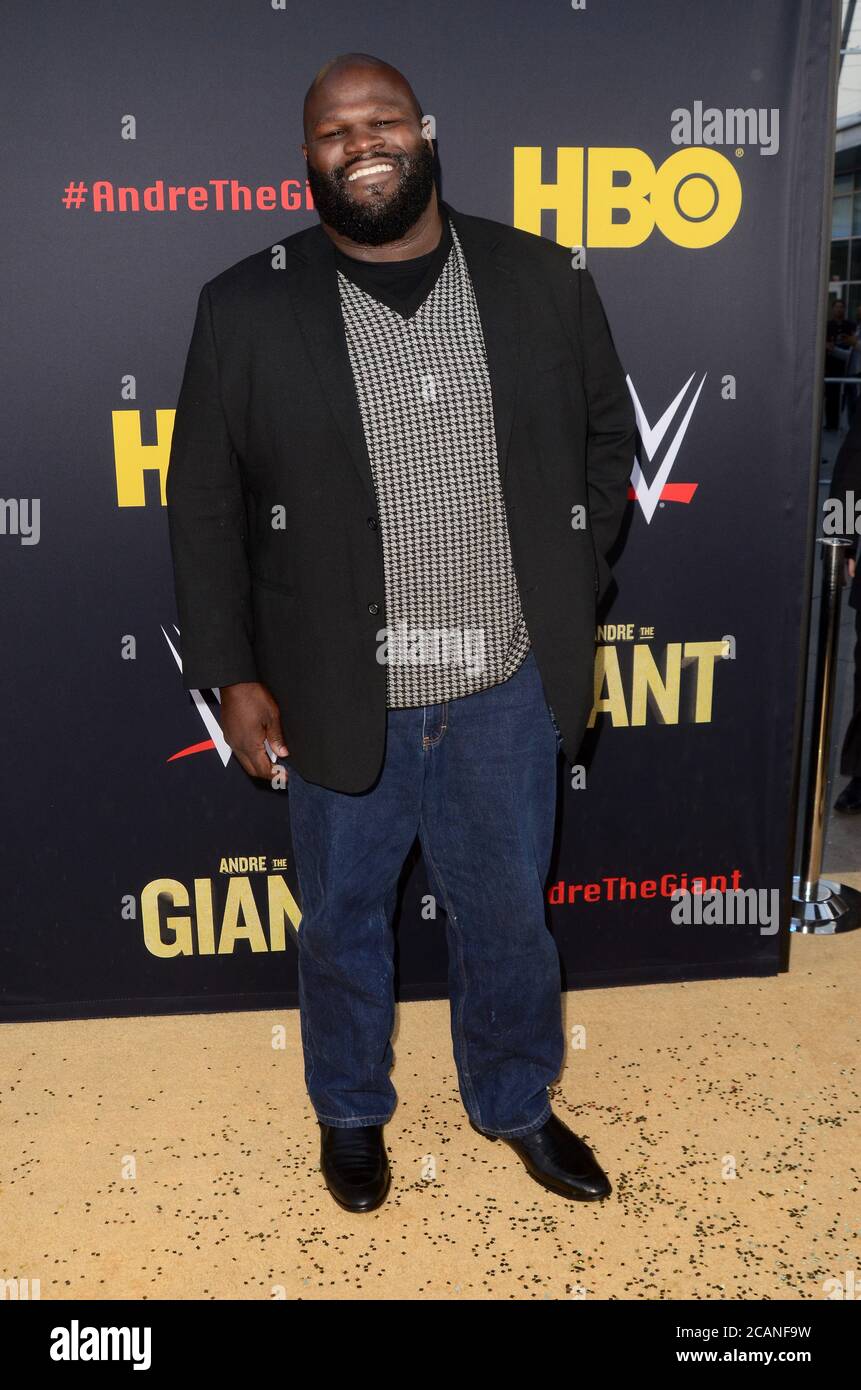 LOS ANGELES - 29 FÉVRIER : Mark Henry à la première HBO 'Andre le géant' au Cinerama Dome le 29 février 2018 à Los Angeles, CA Banque D'Images