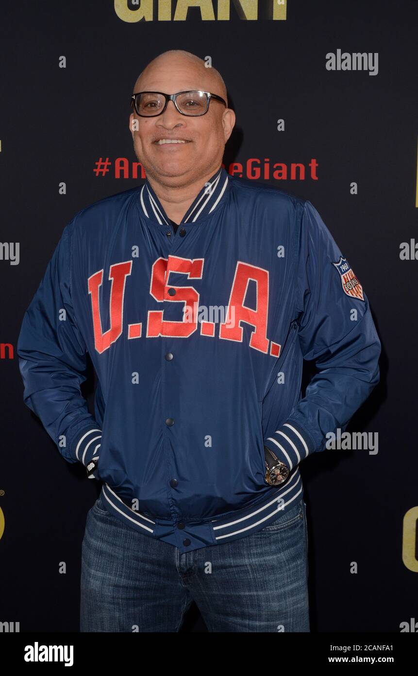LOS ANGELES - 29 FÉVRIER : Larry Wilmore à la première HBO 'Andre le géant' au Cinerama Dome le 29 février 2018 à Los Angeles, CA Banque D'Images