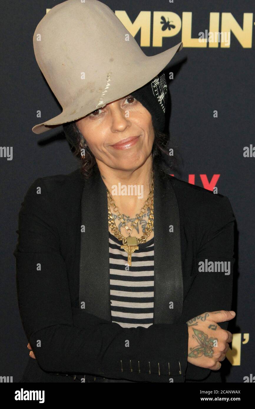 LOS ANGELES - DEC 6 : Linda Perry à la première « Dumplin » au TCL Chinese Theatre le 6 décembre 2018 à Los Angeles, CA Banque D'Images