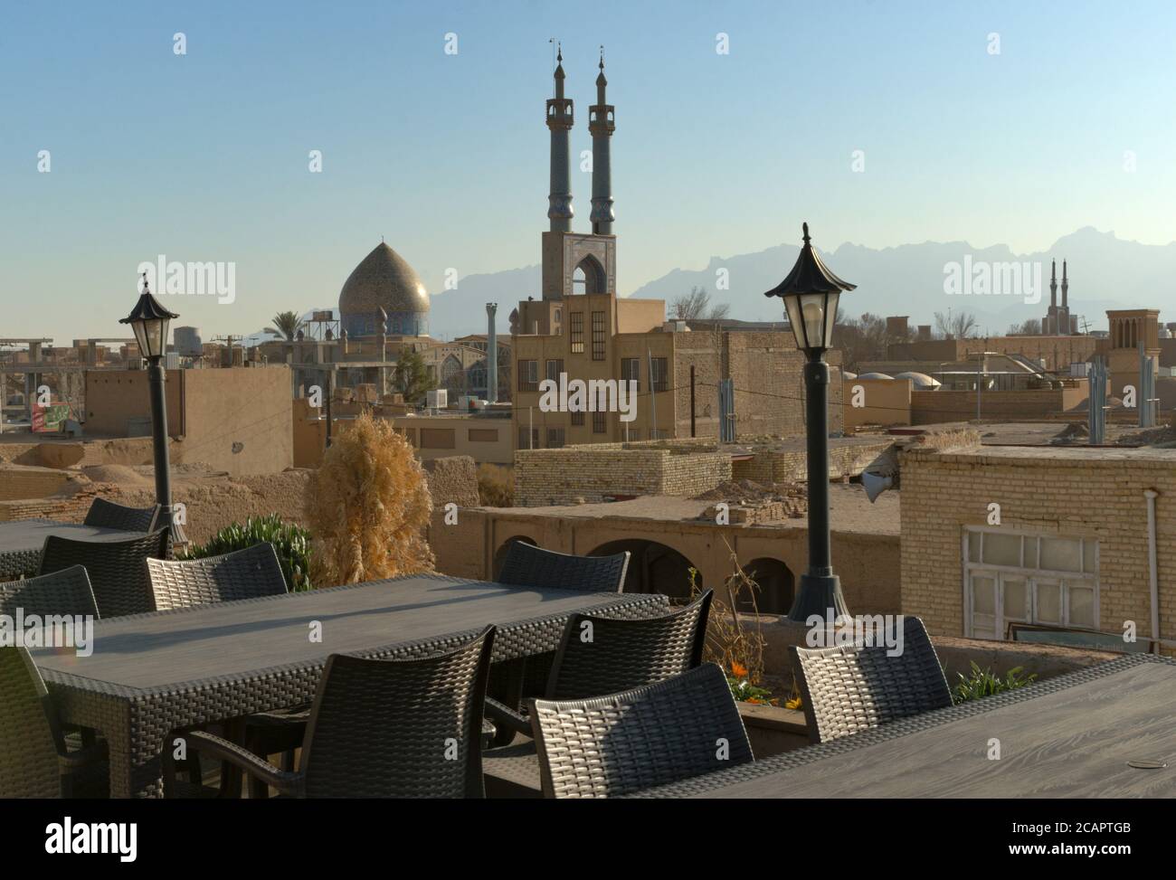 Route de la soie ville musulmane d'horizon de bazar toits, Yazd, Iran Banque D'Images