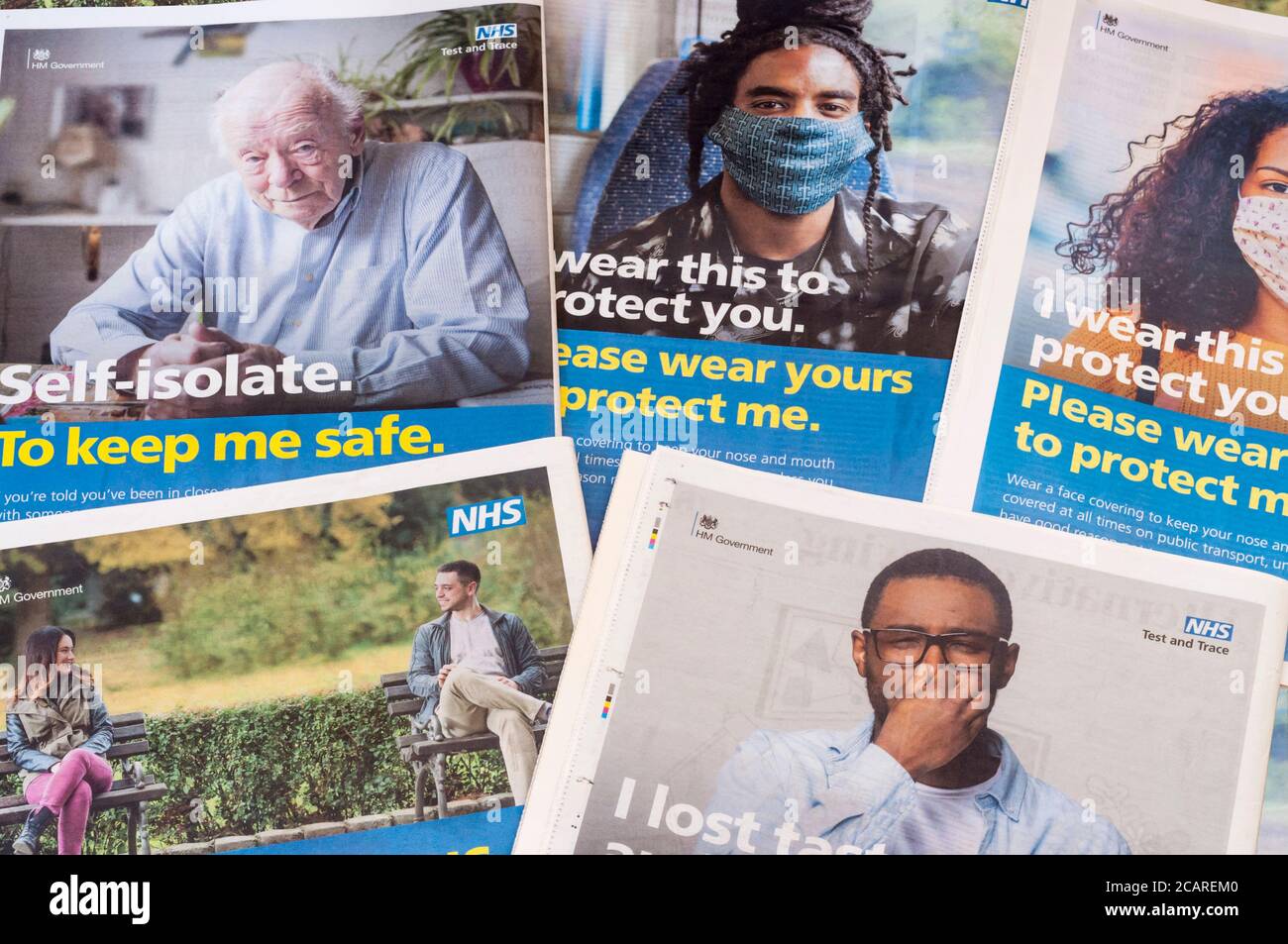 Une sélection de publicités du NHS du gouvernement britannique faisant la promotion d'une variété de précautions de sécurité pour le coronavirus COVID-19 pendant la pandémie de 2020. Banque D'Images