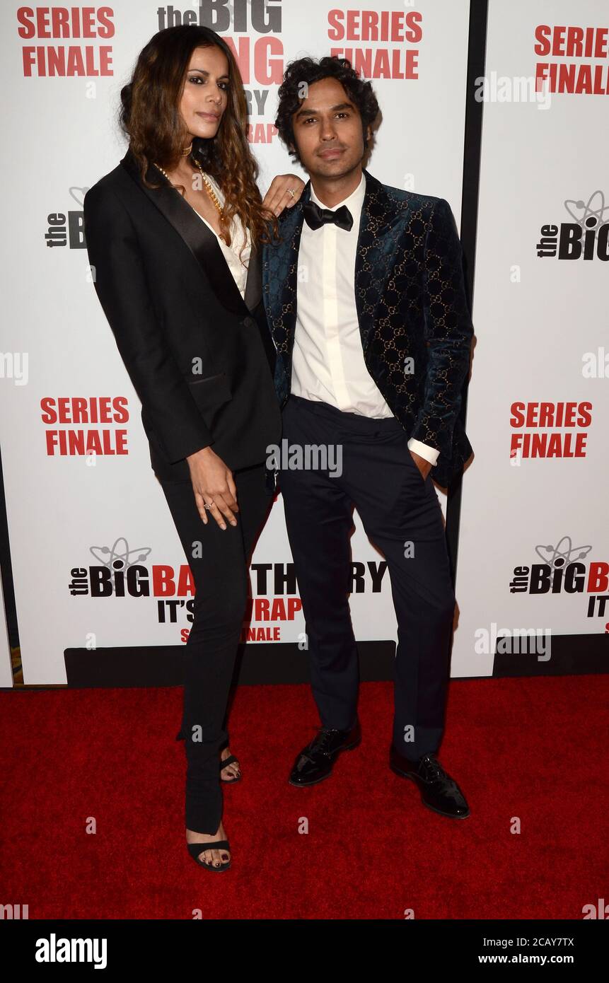 LOS ANGELES - 1ER MAI : Neha Kapur, Kunal Nayyar à la finale de la série « The Big Bang Theory » à l'hôtel Langham Huntington le 1er mai 2019 à Pasadena, Californie Banque D'Images