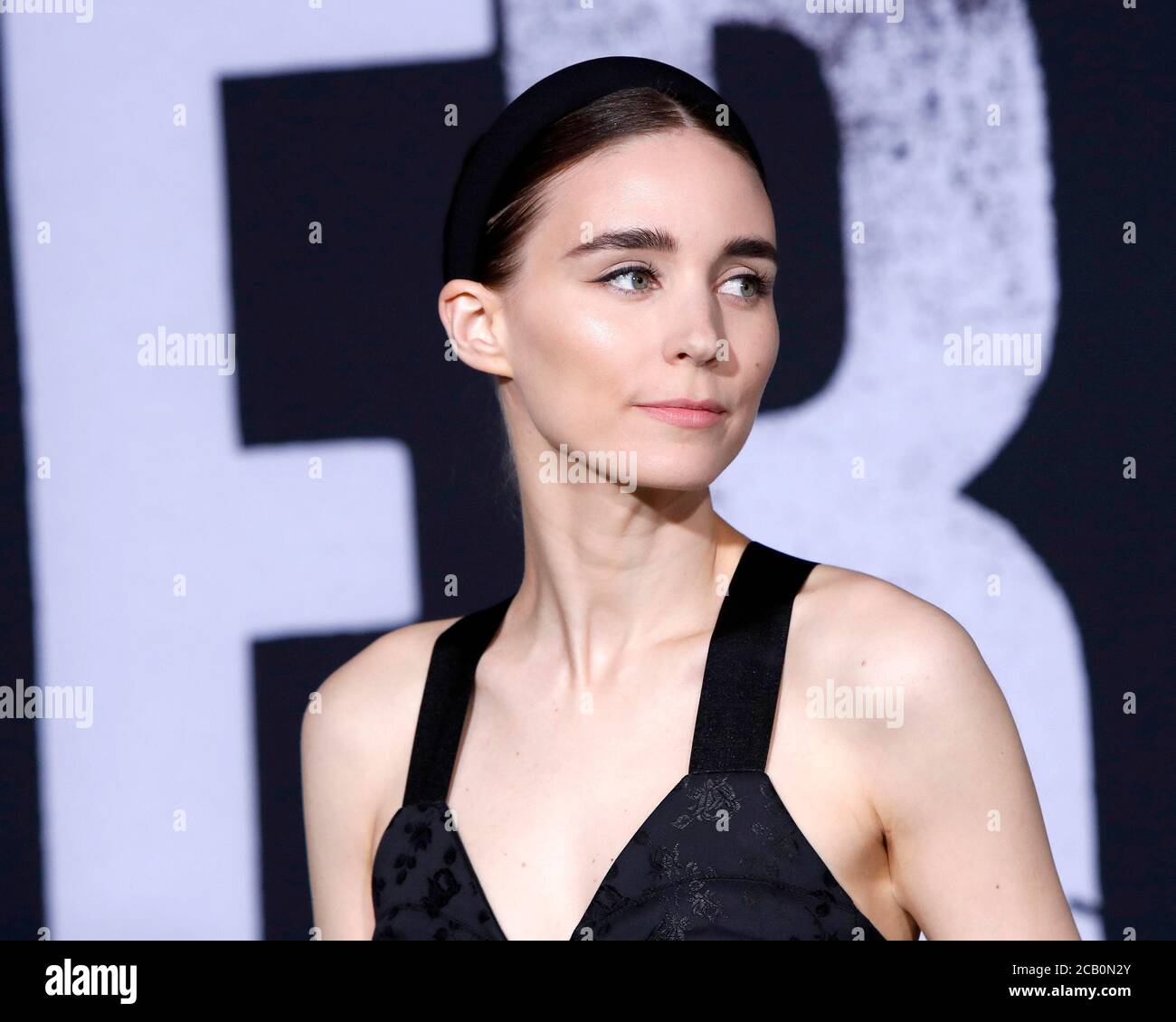 LOS ANGELES - SEP 28 : Rooney Mara à la première « Joker » au Théâtre chinois IMAX de TCL le 28 septembre 2019 à Los Angeles, CA Banque D'Images