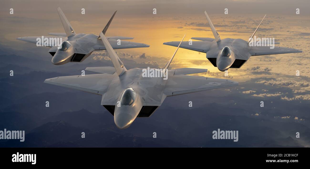 Formation de la cinquième génération :Lockheed Martin F-22 Raptor of L'US Air Force en vol au-dessus des nuages Banque D'Images