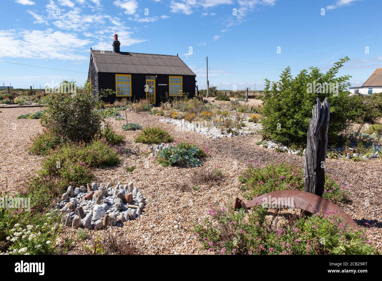 Prospect Cottage and Garden, Dungeness, domicile du regretté Derek Jarman artiste et réalisateur, Kent, Angleterre, Royaume-Uni, GB Banque D'Images