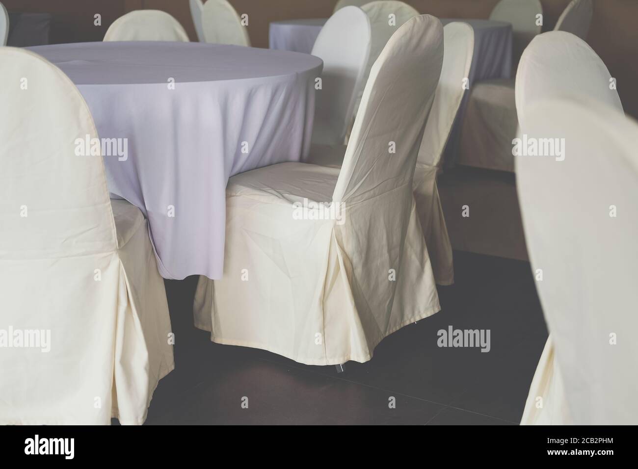 table de salle à manger avec chaise pour le service de restauration de réception pour mariage fête Banque D'Images