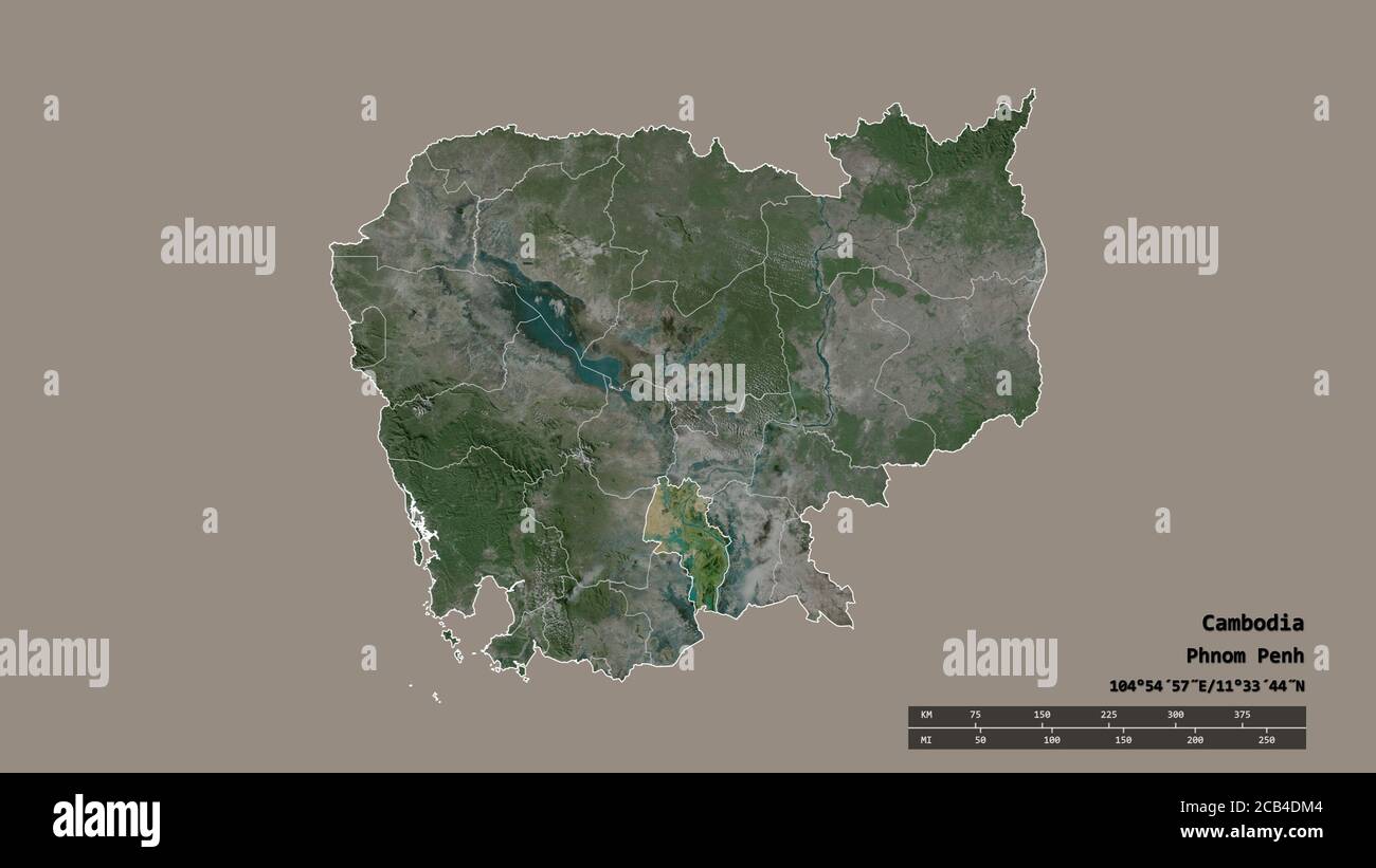 Forme désaturée du Cambodge avec sa capitale, sa principale division régionale et la région séparée de Kândal. Étiquettes. Imagerie satellite. Rendu 3D Banque D'Images Forme désaturée du Cambodge avec sa capitale, sa principale division régionale et la région séparée de Kândal. Étiquettes. Imagerie satellite. Rendu 3D Banque D'Images