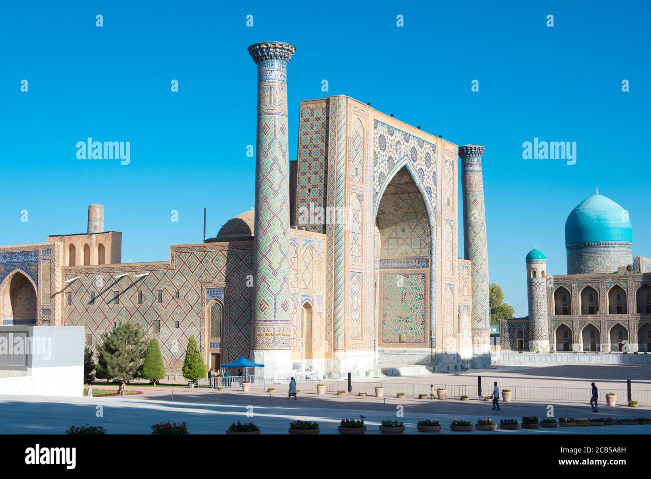 Samarkand, Ouzbékistan - Ulugh Beg Madrasa au Registan à Samarkand, Ouzbékistan. Il fait partie du site du patrimoine mondial. Banque D'Images
