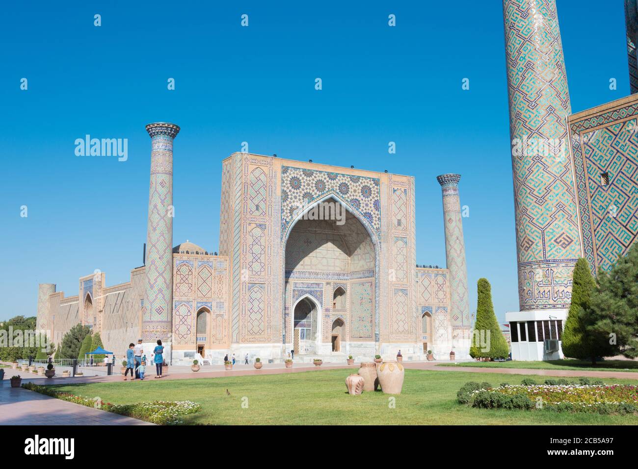 Samarkand, Ouzbékistan - Ulugh Beg Madrasa au Registan à Samarkand, Ouzbékistan. Il fait partie du site du patrimoine mondial. Banque D'Images